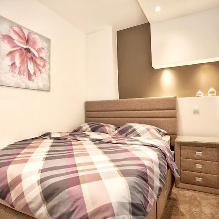 Hostgost Selected Suites - Skadarlija Square Beograd Eksteriør billede